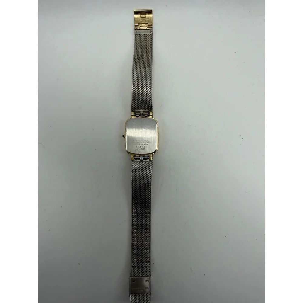 Pulsar Y100-5179 New Battery Mens Watch 26MM 8.5